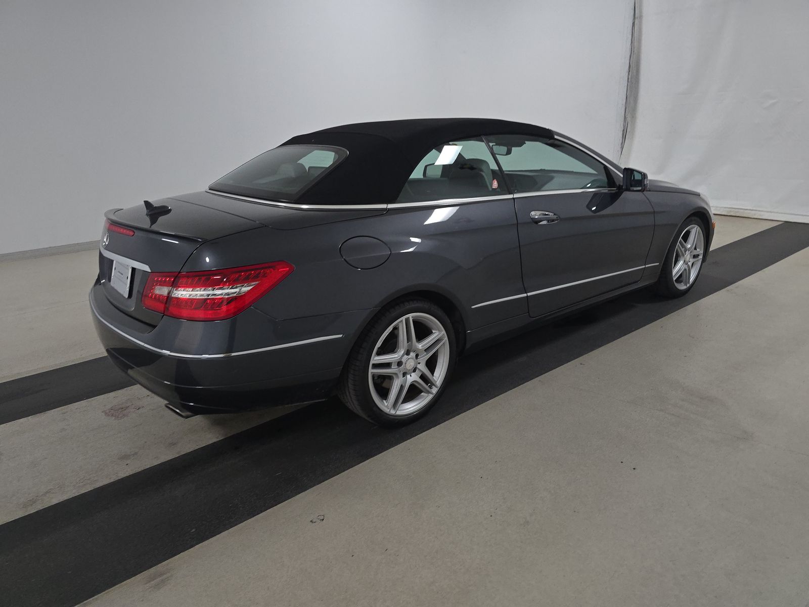 MERCEDES-BENZ E-CLASS - 5