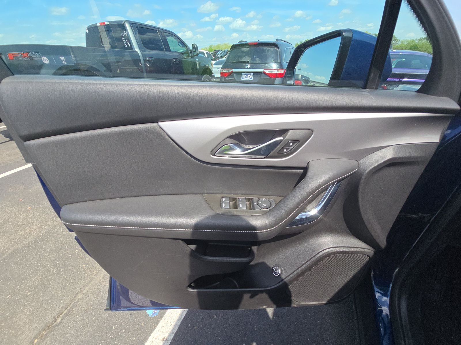 CHEVROLET CAMARO - 10