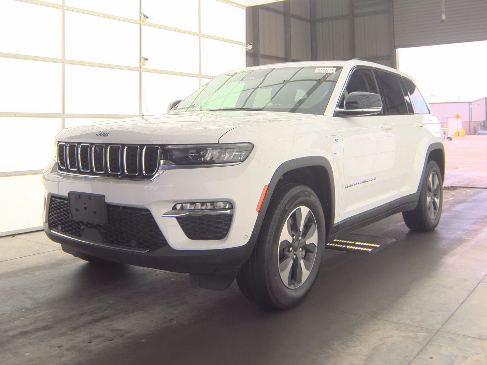 JEEP GRAND CHEROKEE - 1