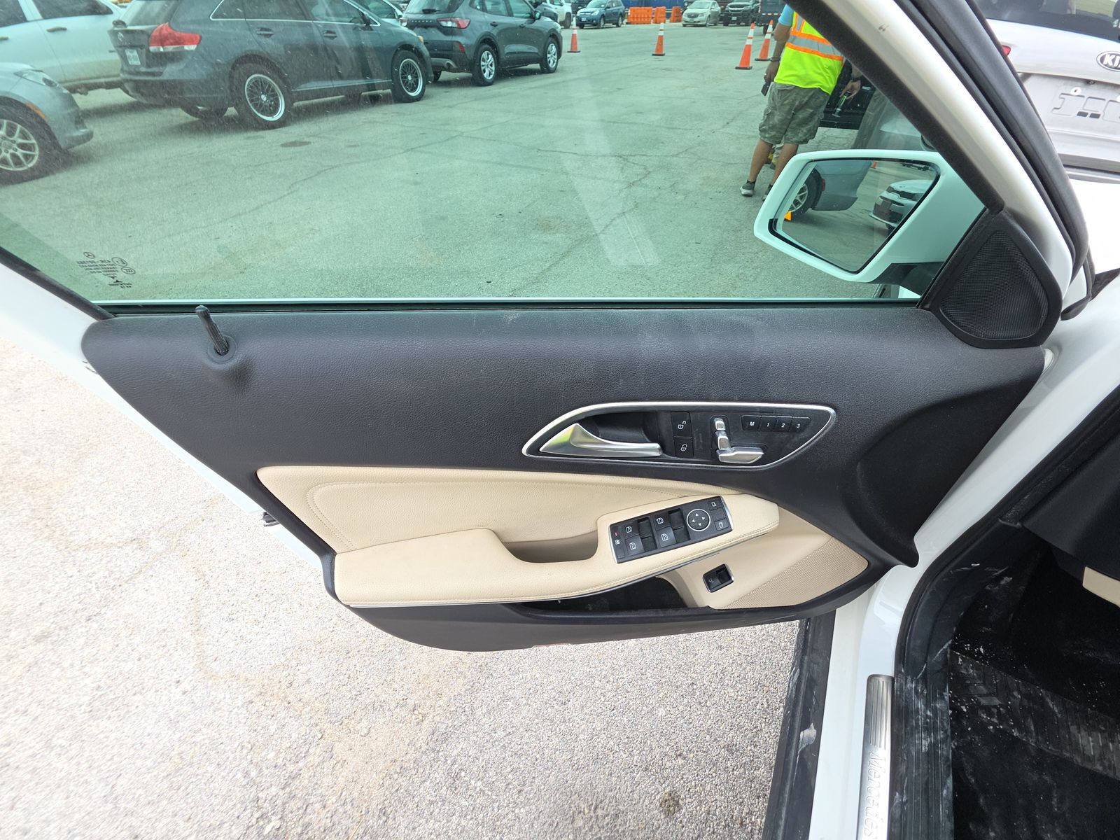 MERCEDES-BENZ GLA-CLASS - 10