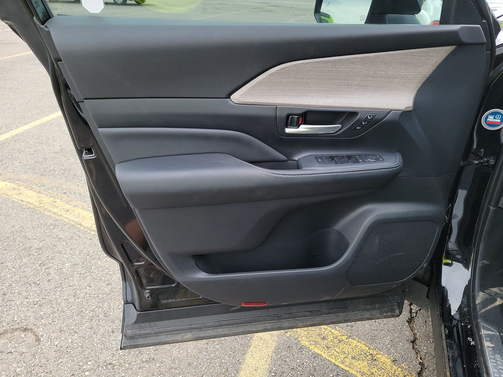 TOYOTA PRIUS - 10