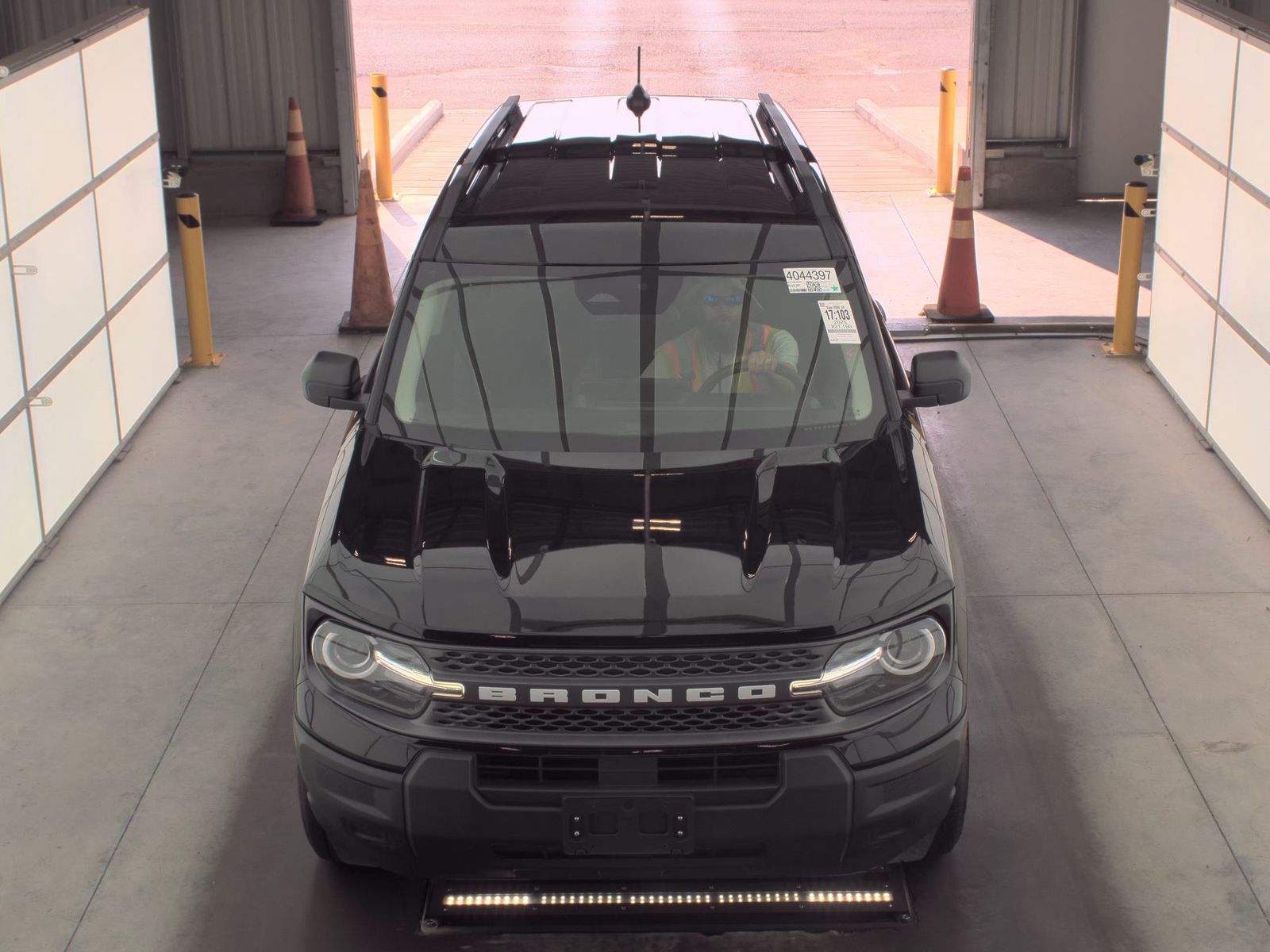 FORD BRONCO - 3