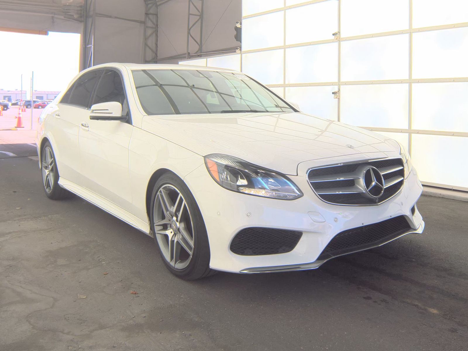 MERCEDES-BENZ E-CLASS - 5