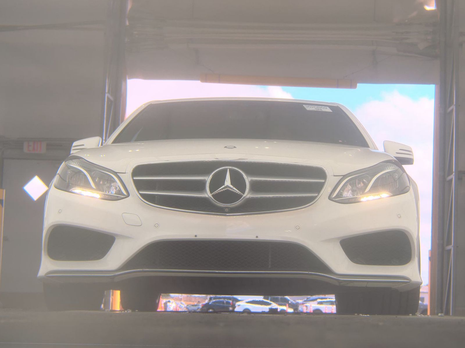 MERCEDES-BENZ E-CLASS - 4