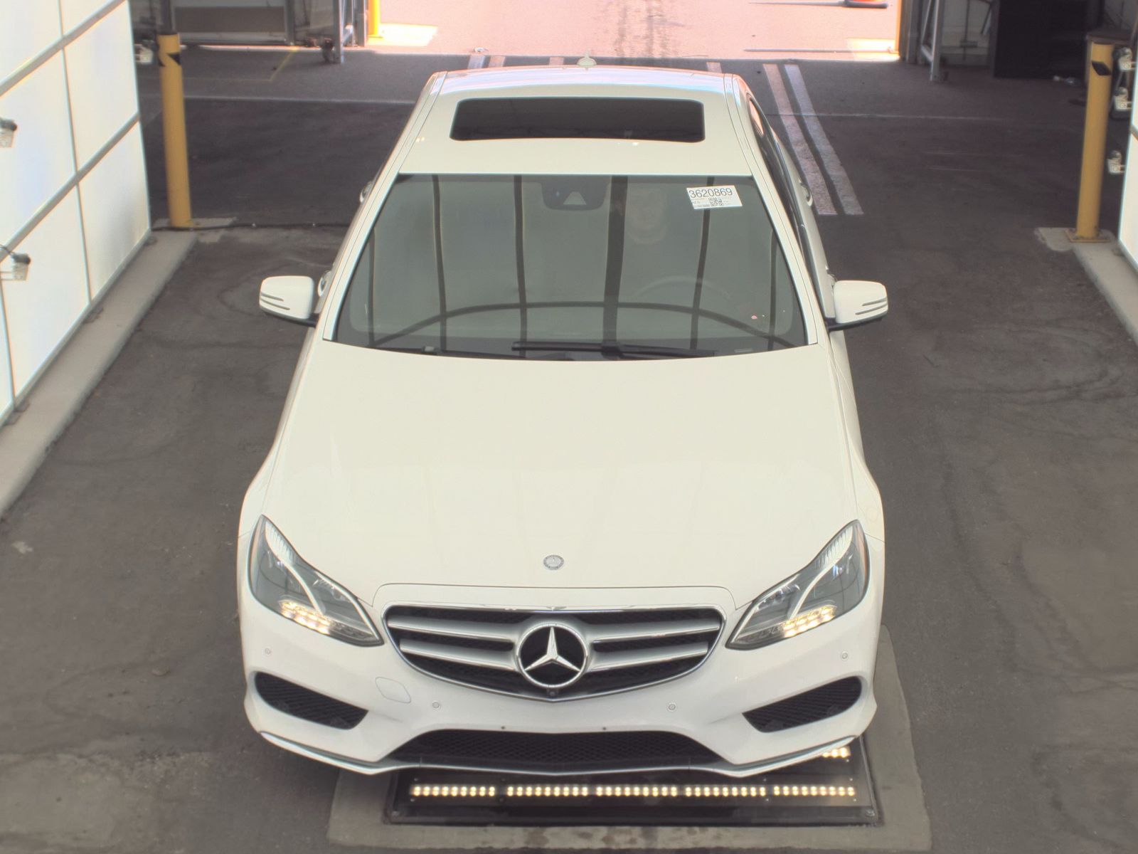 MERCEDES-BENZ E-CLASS - 3