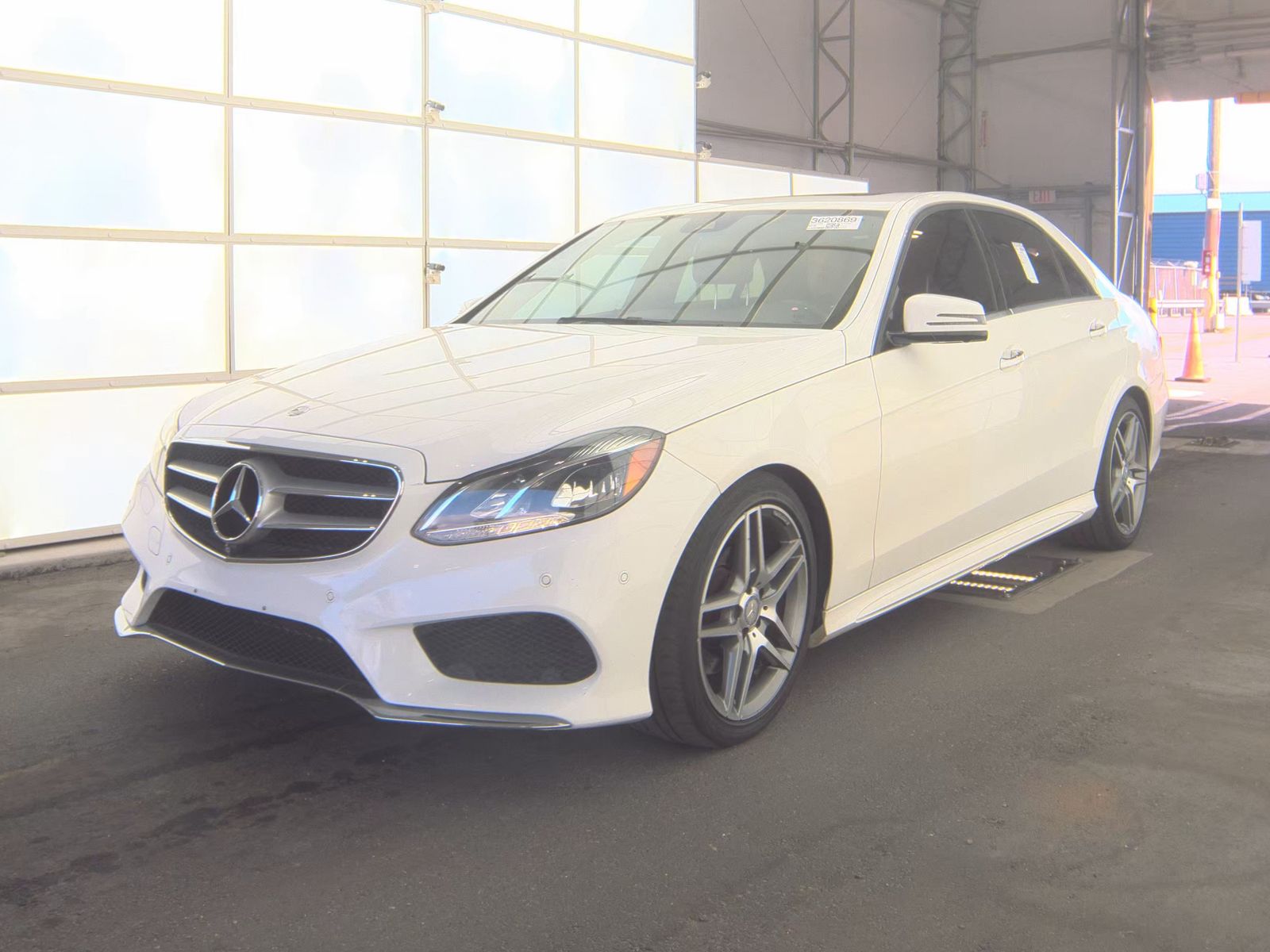 MERCEDES-BENZ E-CLASS - 1