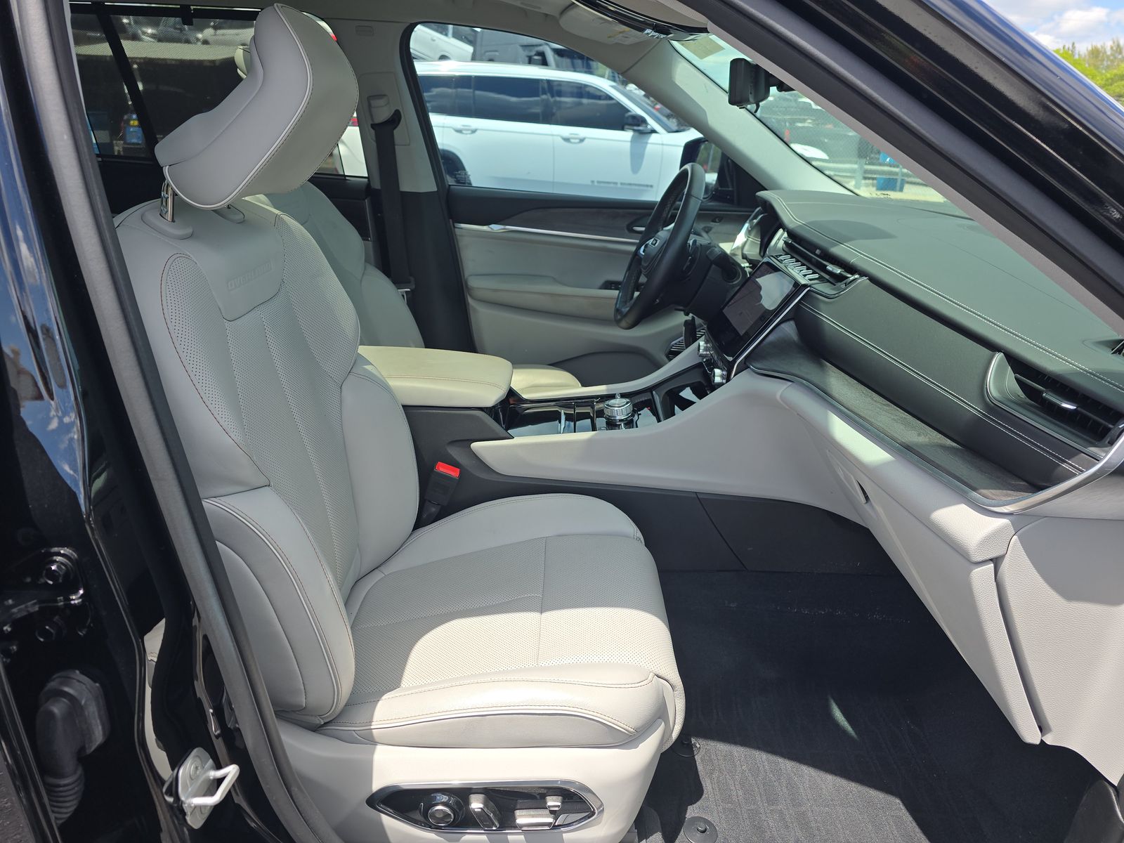 JEEP GRAND CHEROKEE - 9