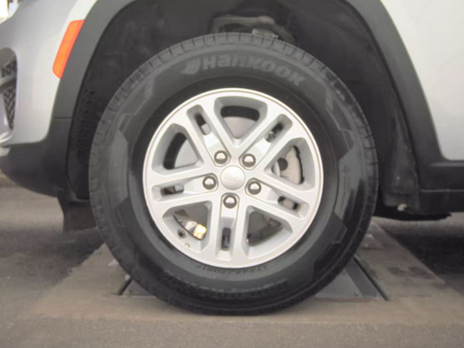 JEEP GRAND CHEROKEE - 10