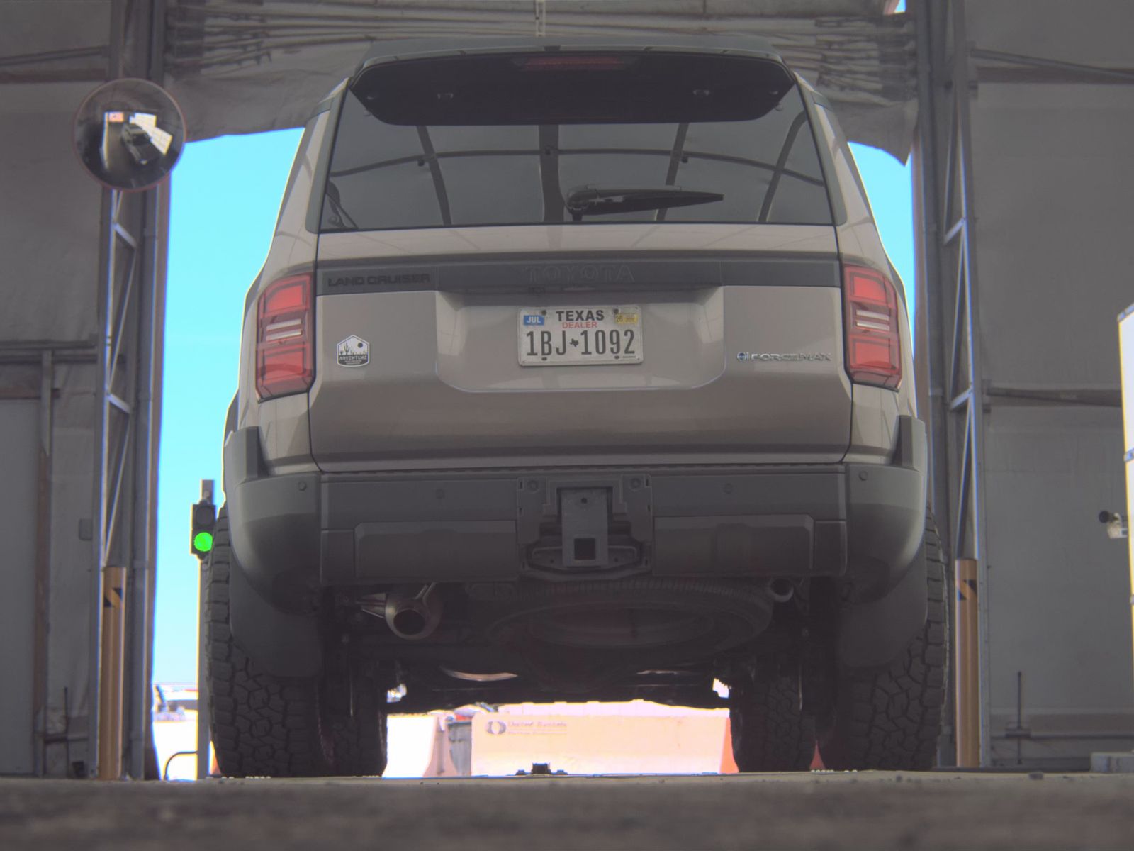 TOYOTA LAND CRUISER - 8