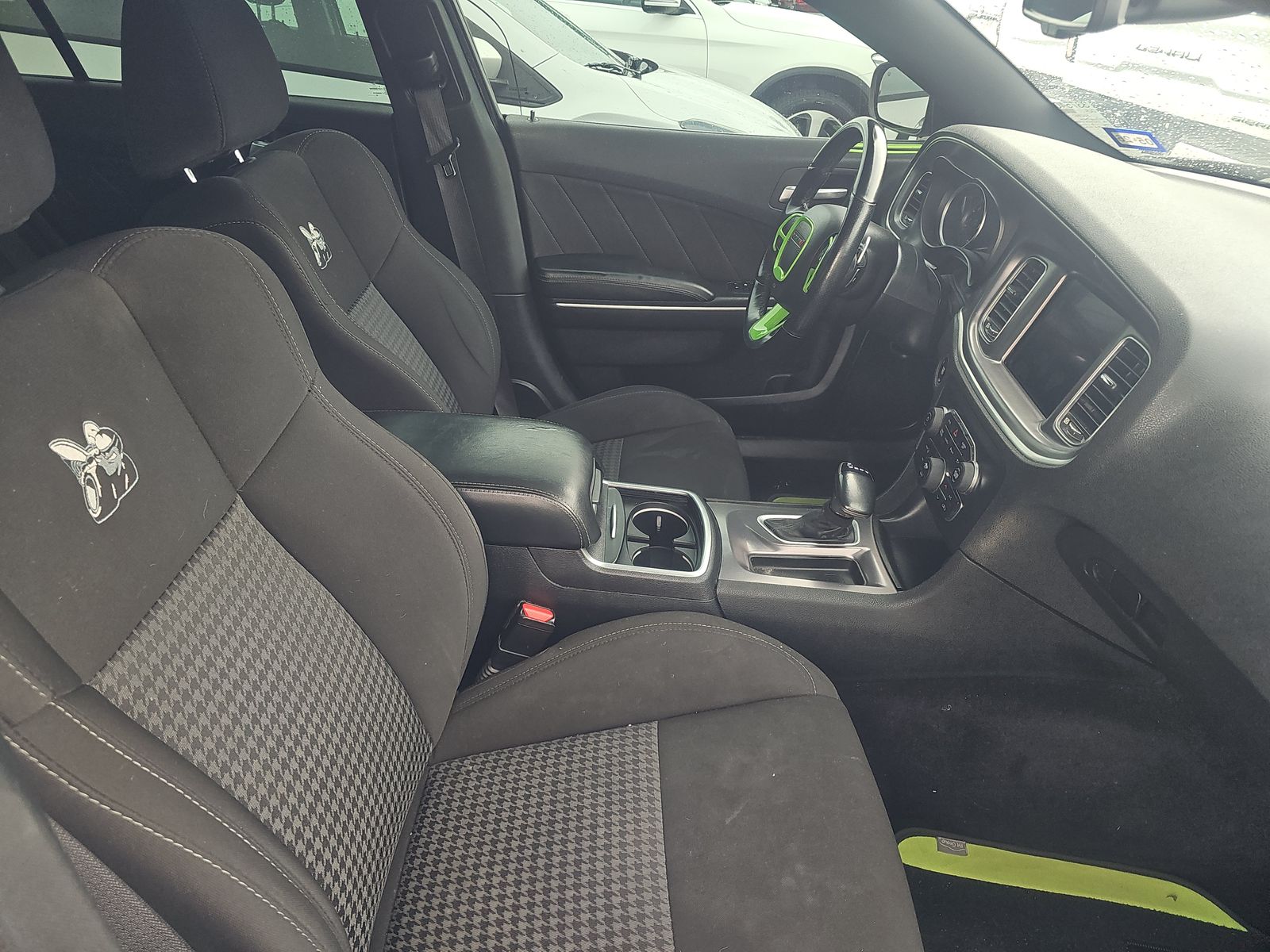 DODGE CHALLENGER - 9