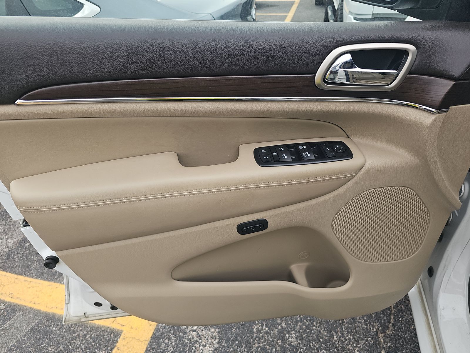 JEEP GRAND CHEROKEE - 10