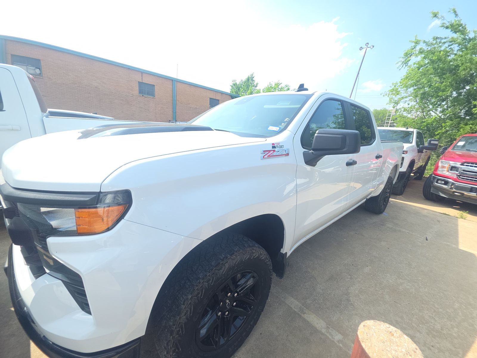 CHEVROLET SILVERADO - 1