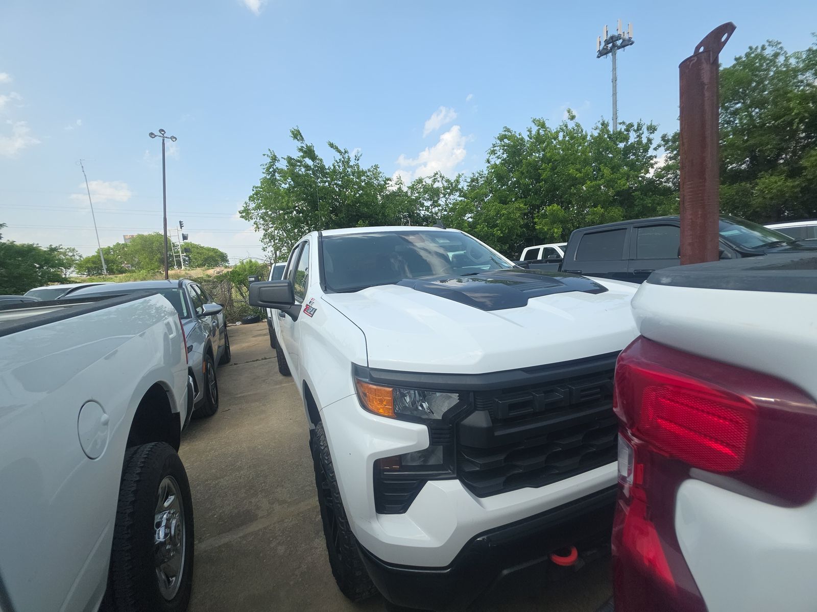 CHEVROLET SILVERADO - 3