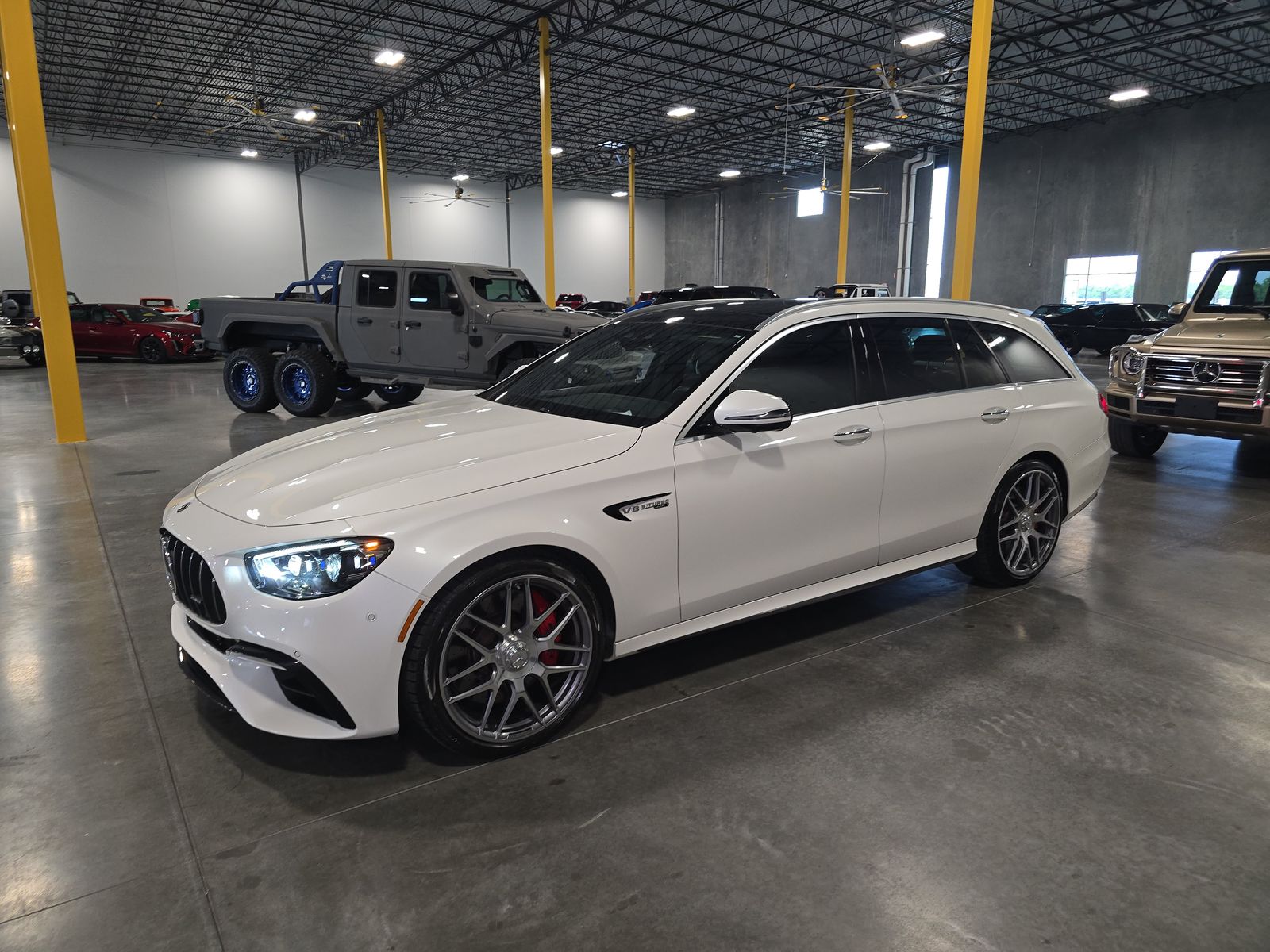 MERCEDES-BENZ E-CLASS AMG - 1