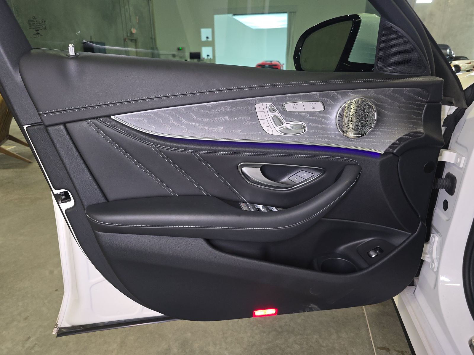 MERCEDES-BENZ E-CLASS AMG - 10