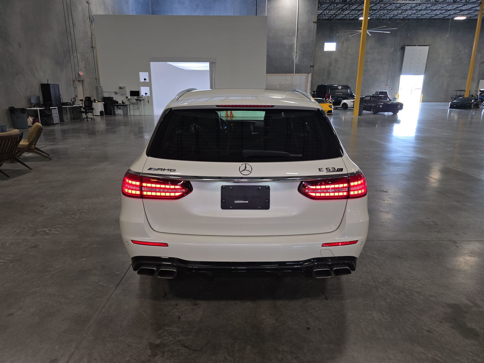 MERCEDES-BENZ E-CLASS AMG - 6