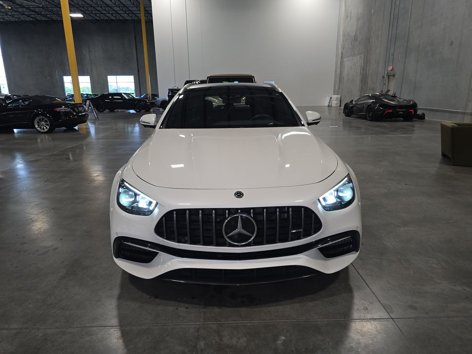 MERCEDES-BENZ E-CLASS AMG - 3