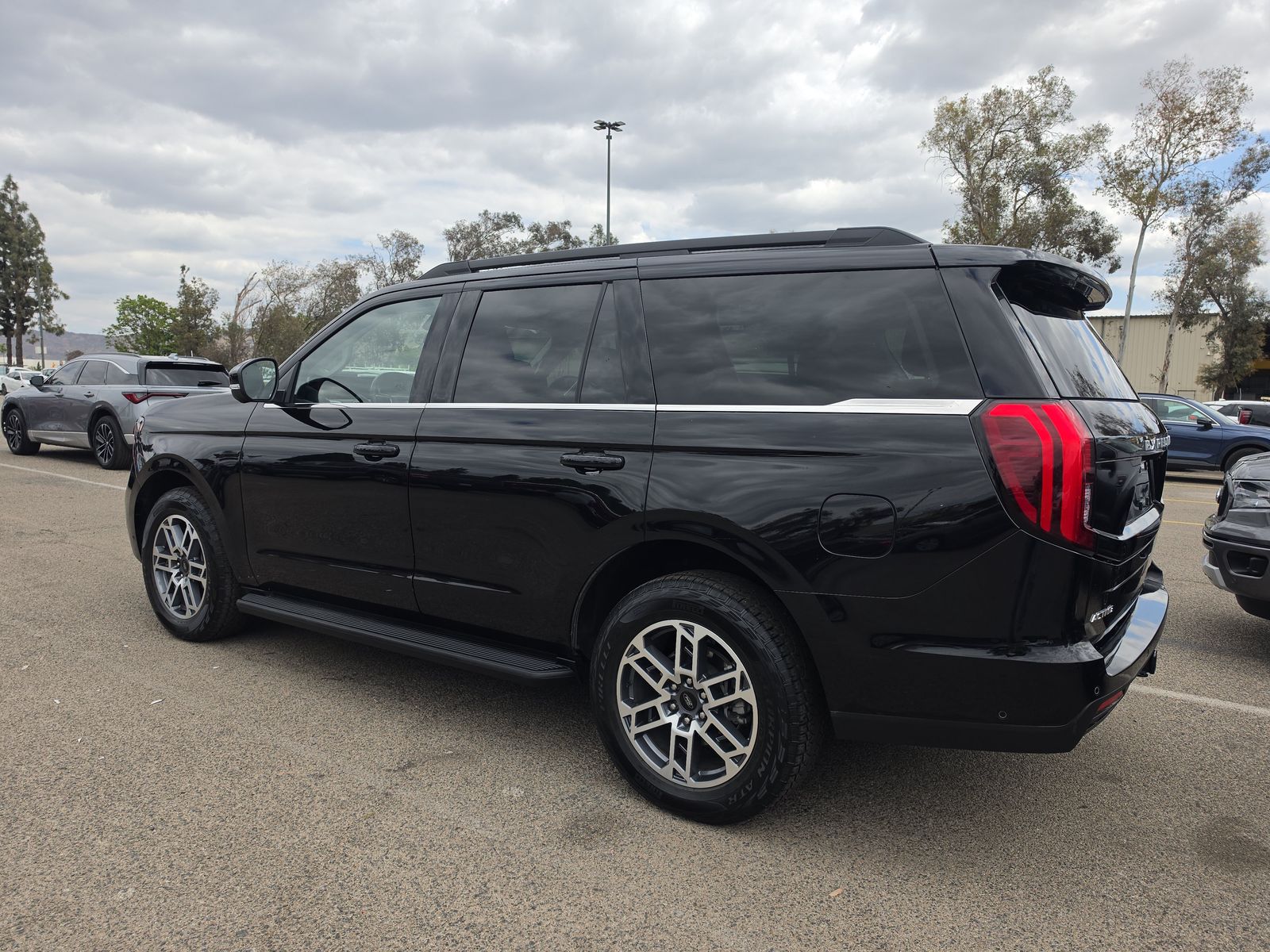 FORD EXPEDITION - 7