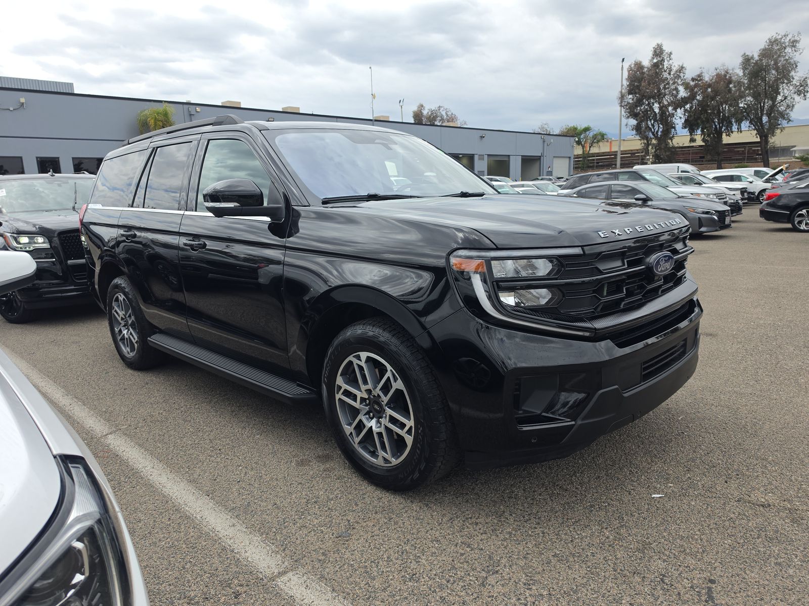 FORD EXPEDITION - 4