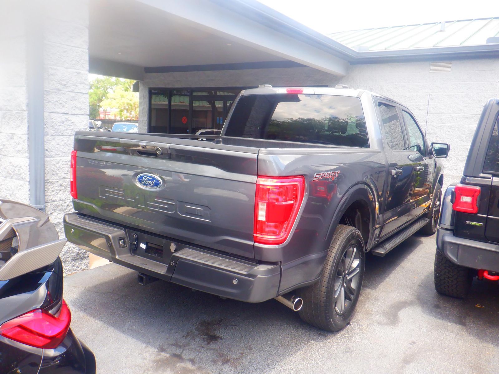 2023 Ford F-150 Hybrid XLT AWD