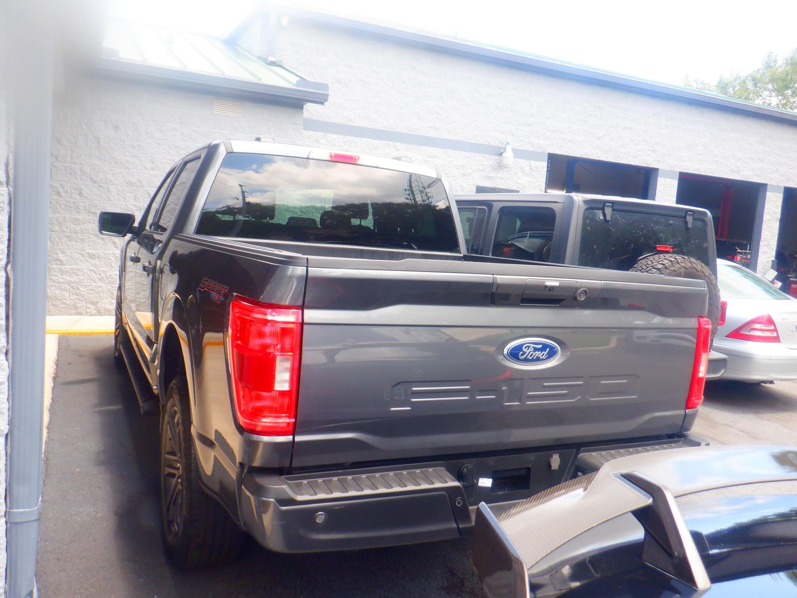2023 Ford F-150 Hybrid XLT AWD