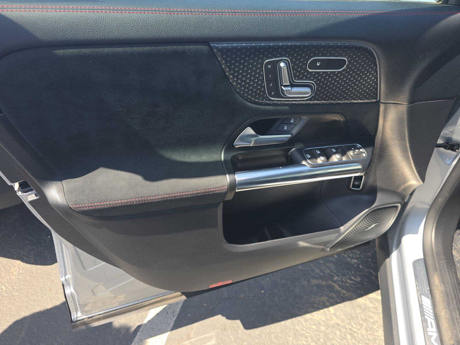 MERCEDES-BENZ GLA-CLASS AMG - 10