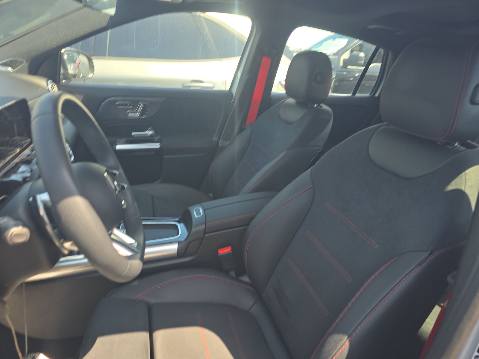 MERCEDES-BENZ GLA-CLASS AMG - 8