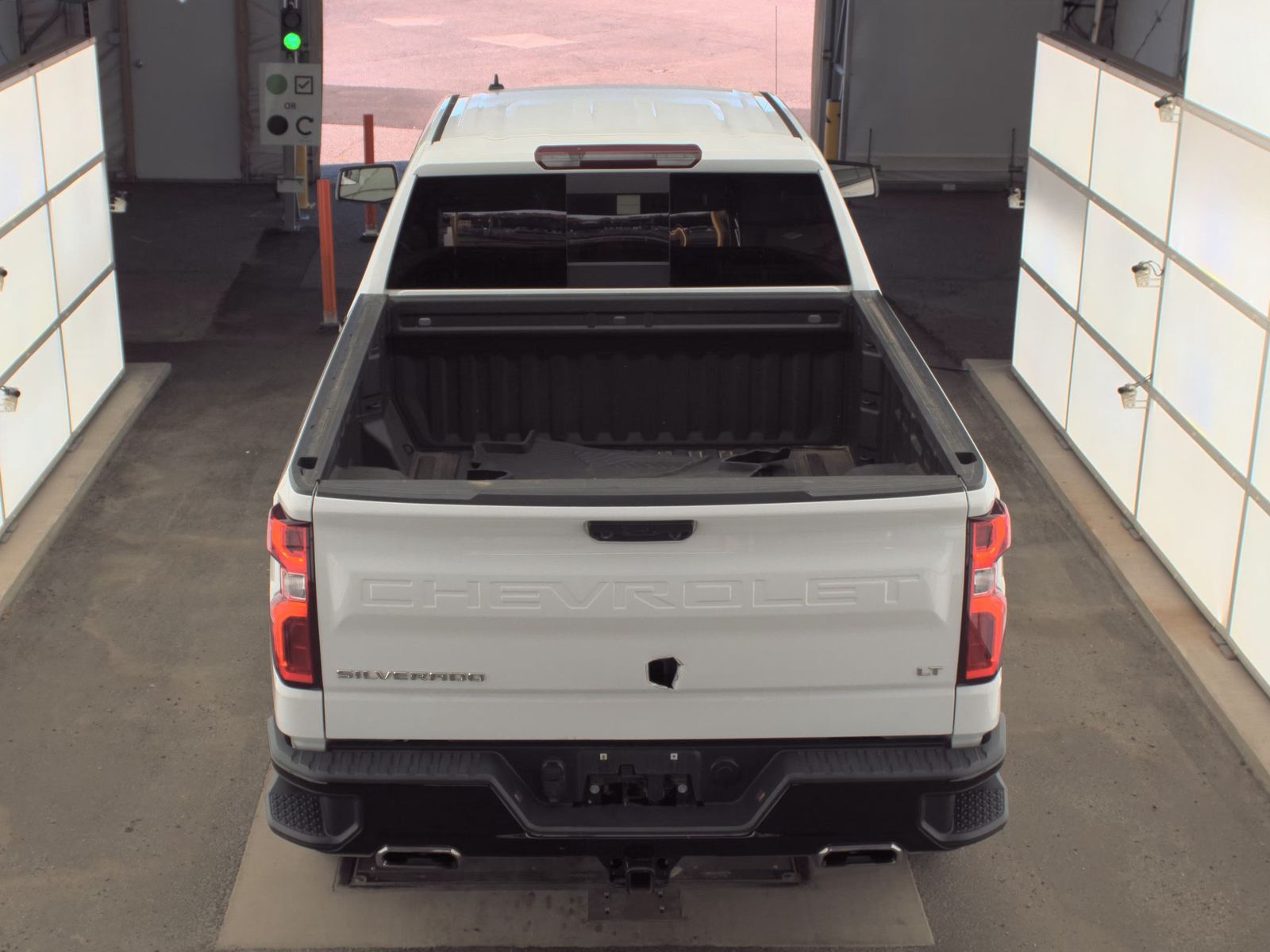 CHEVROLET SILVERADO - 7