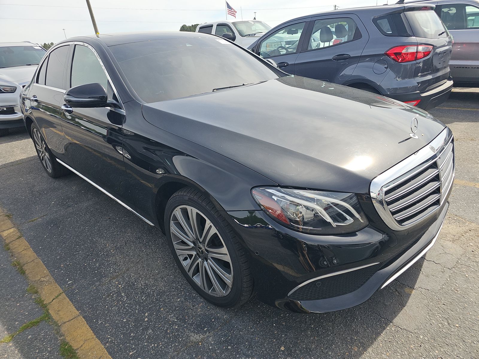 MERCEDES-BENZ E-CLASS - 4