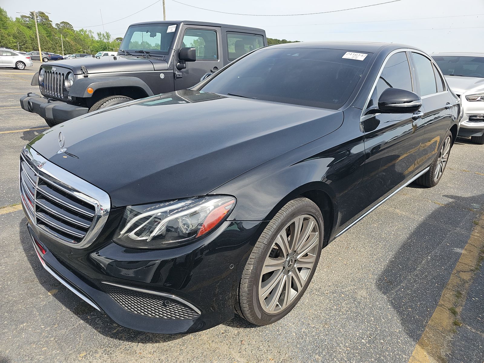 MERCEDES-BENZ E-CLASS - 1