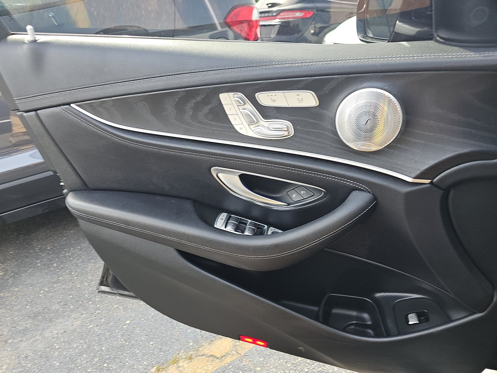 MERCEDES-BENZ E-CLASS - 10