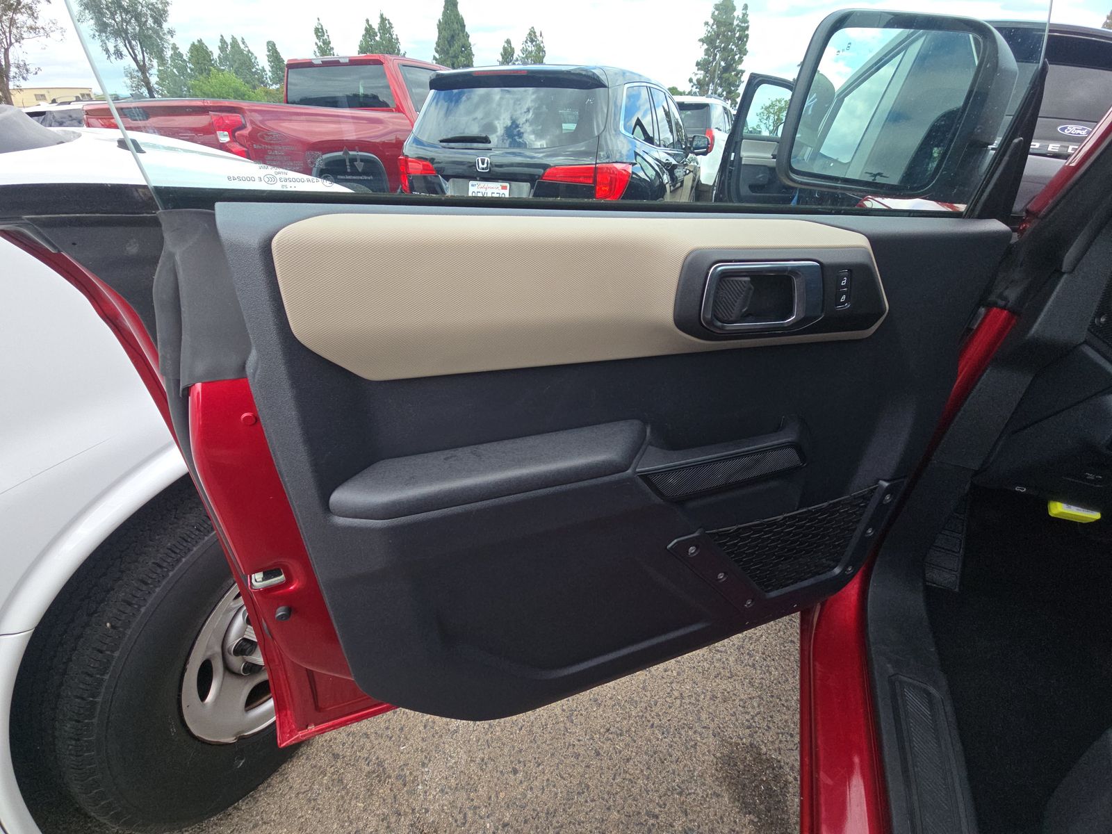 FORD BRONCO - 10