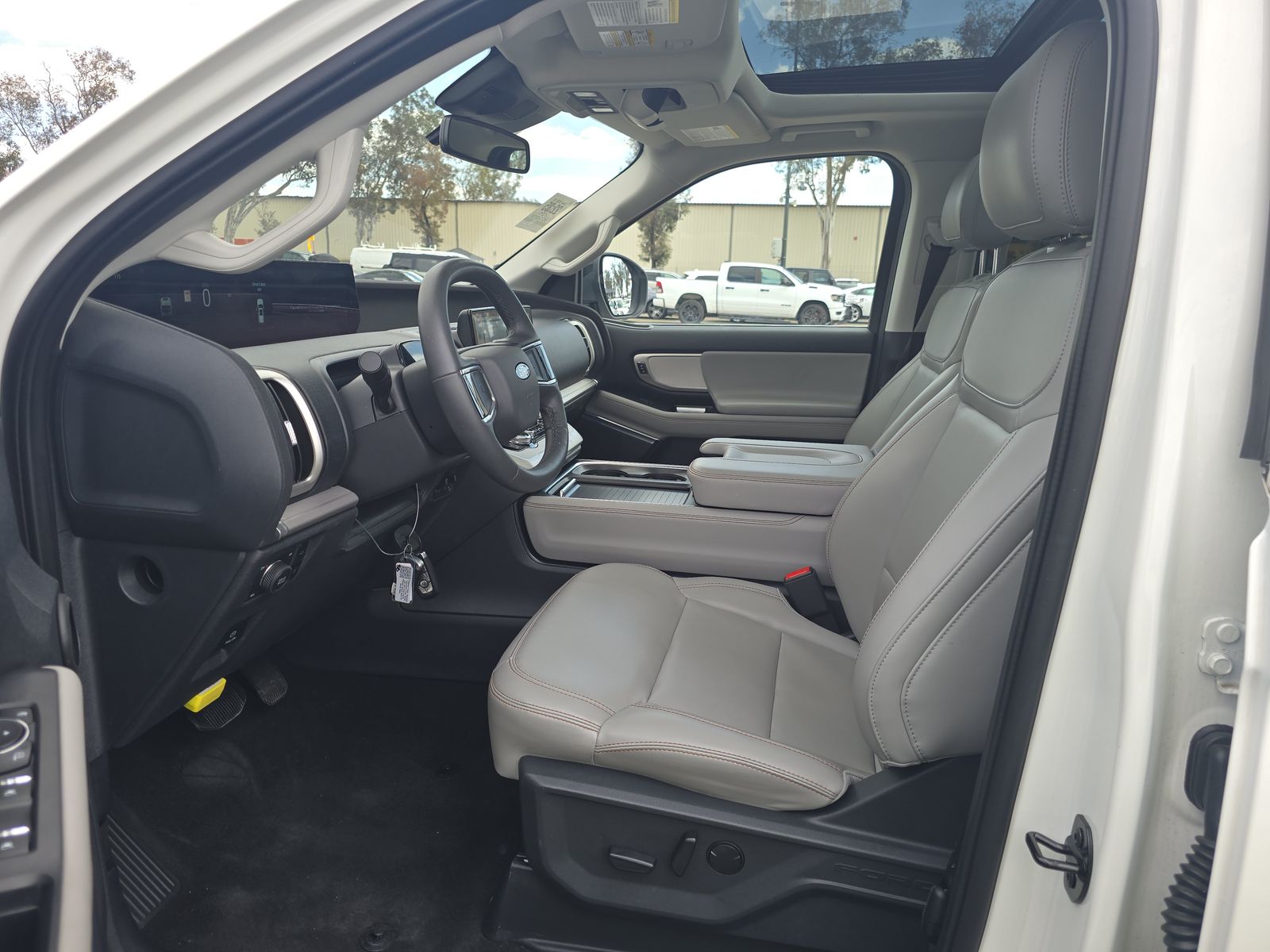 FORD EXPEDITION - 8