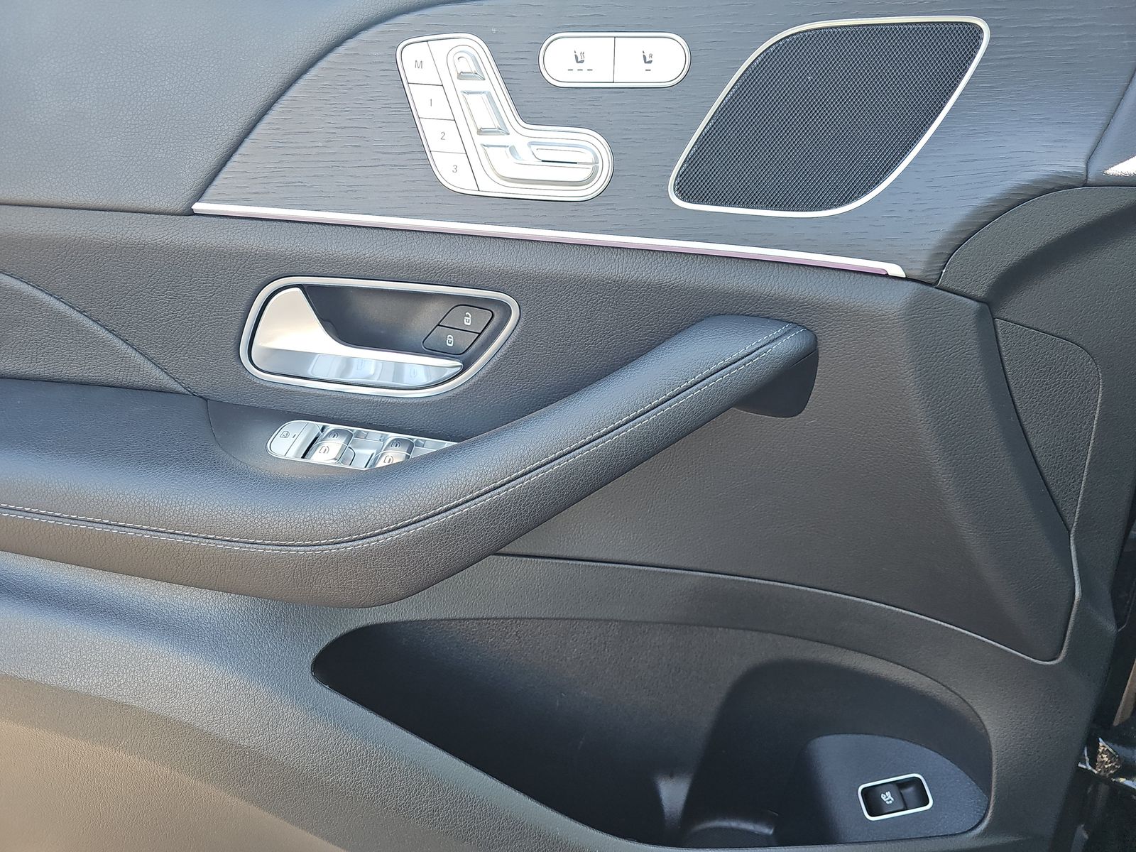 MERCEDES-BENZ GLE - 10