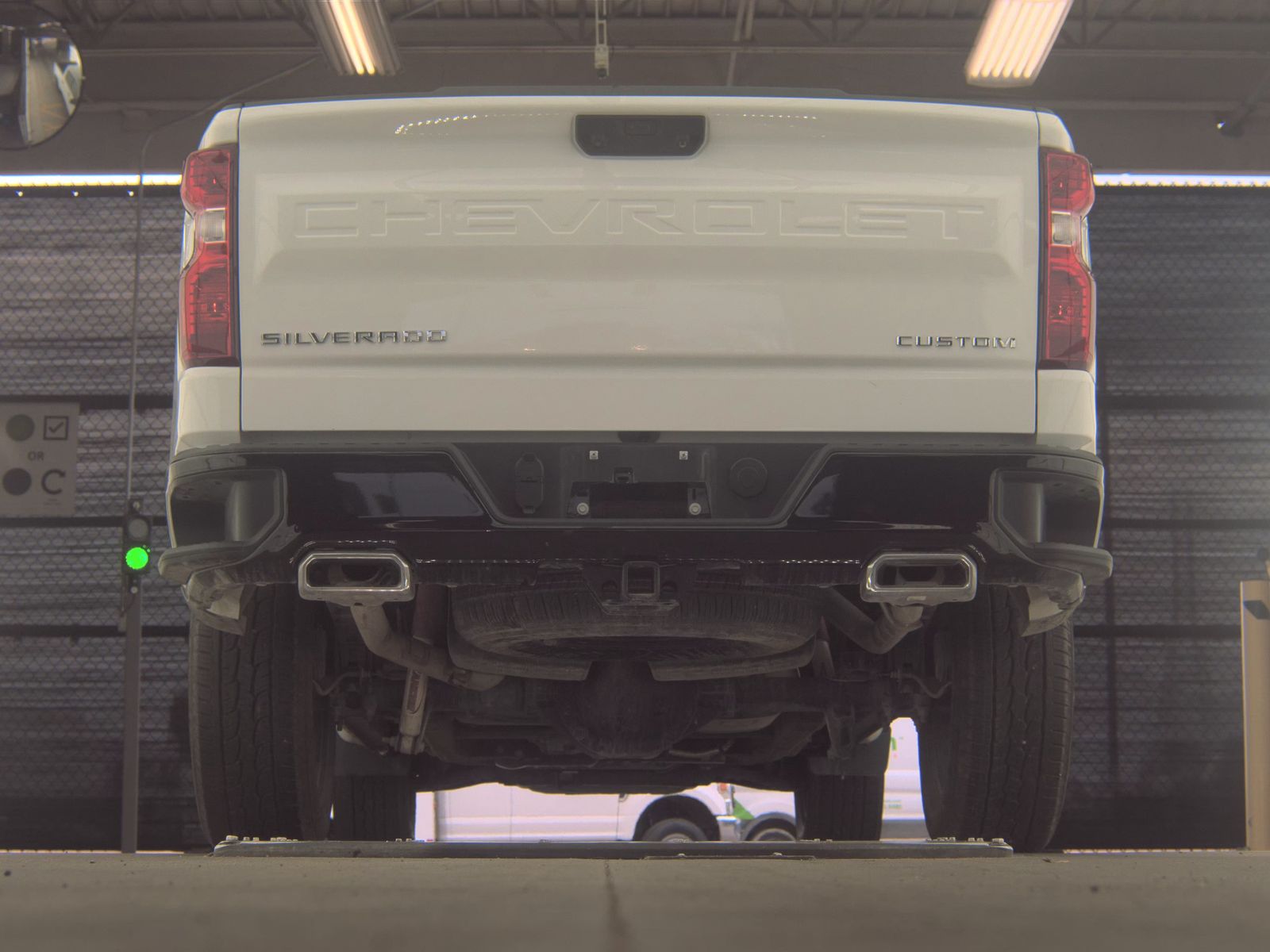 CHEVROLET SILVERADO - 8