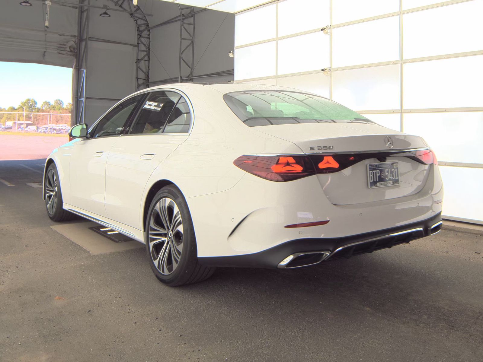 MERCEDES-BENZ E-CLASS - 7