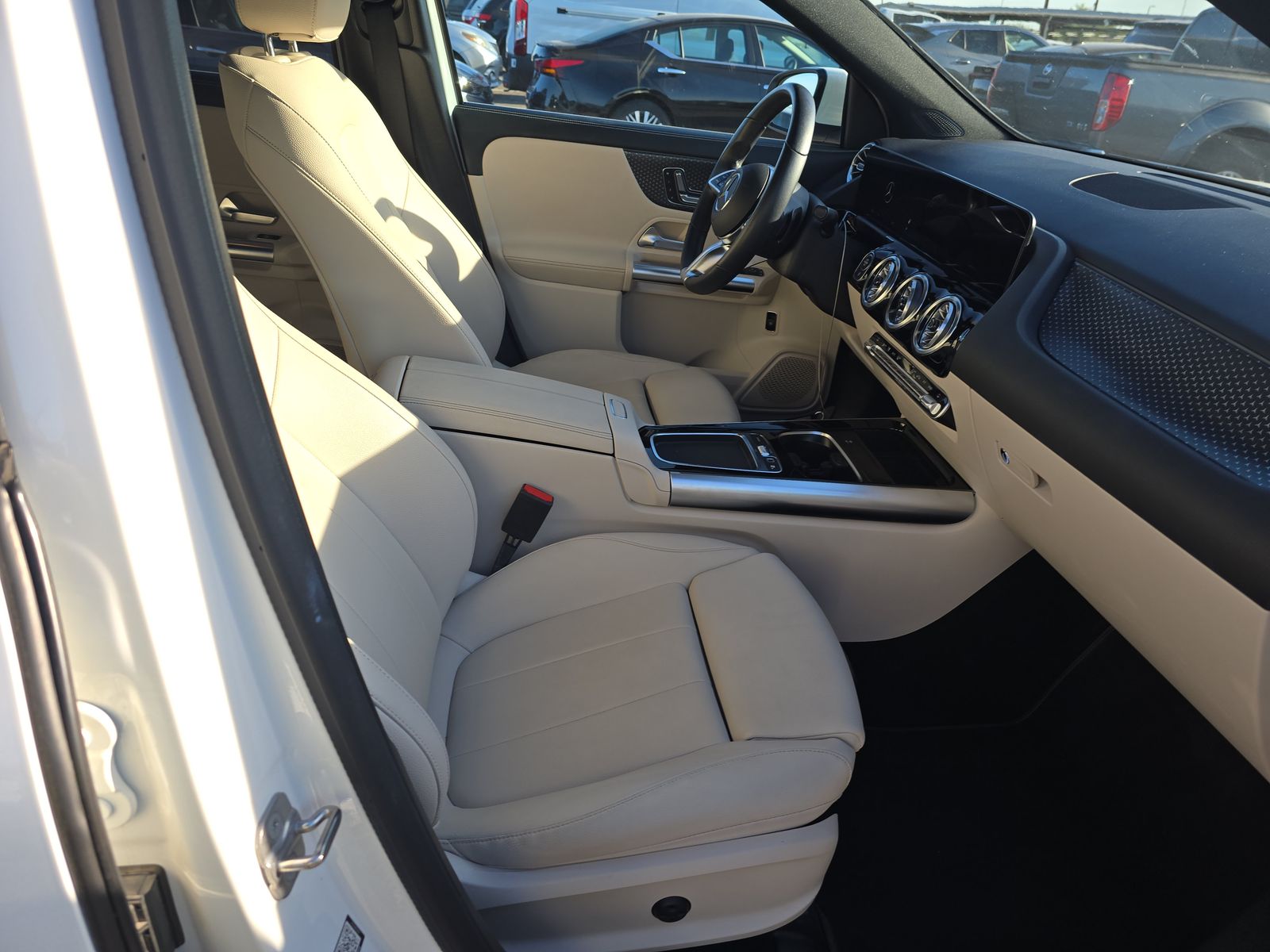 MERCEDES-BENZ GLA-CLASS - 9