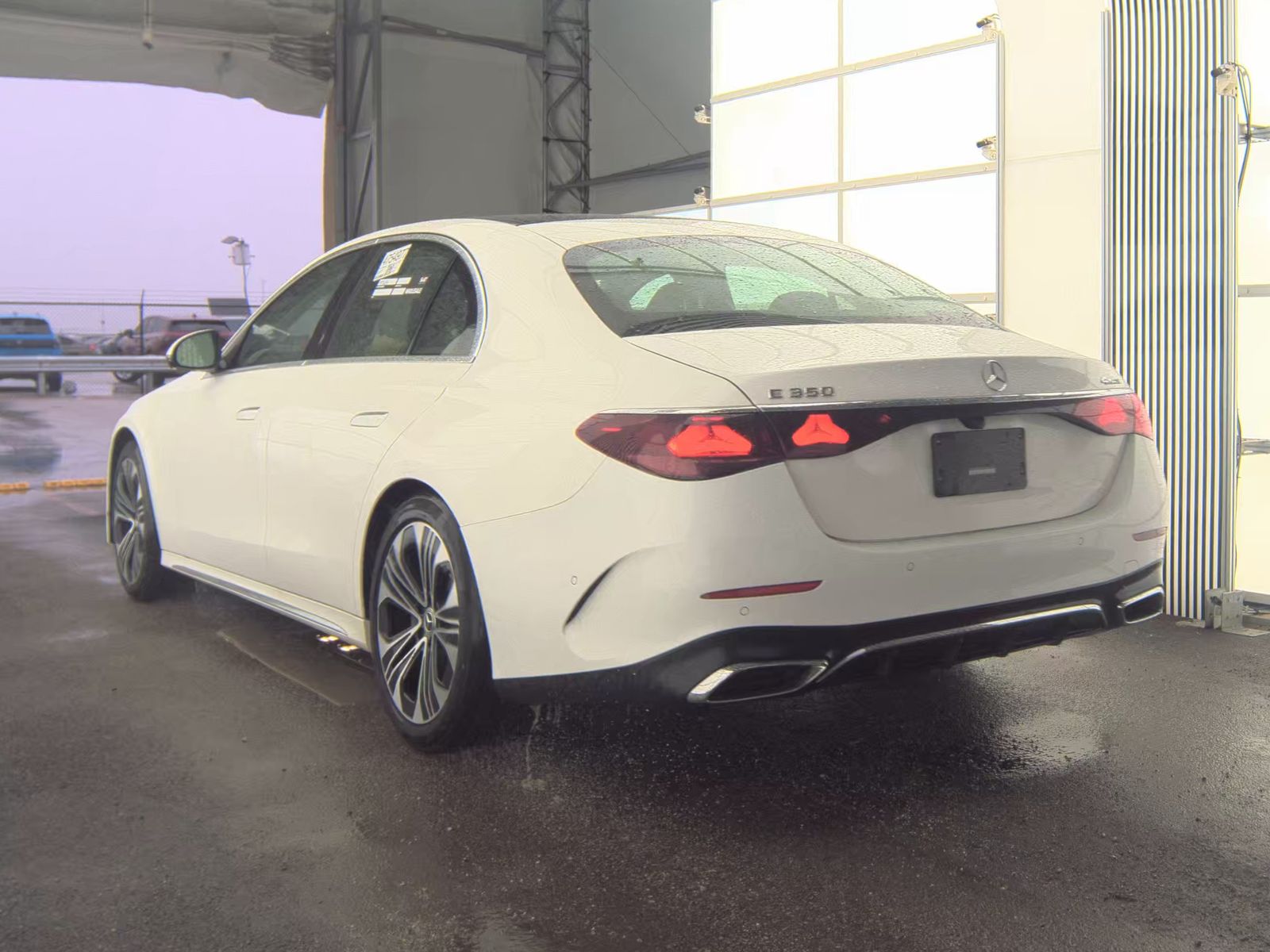 MERCEDES-BENZ E-CLASS - 7