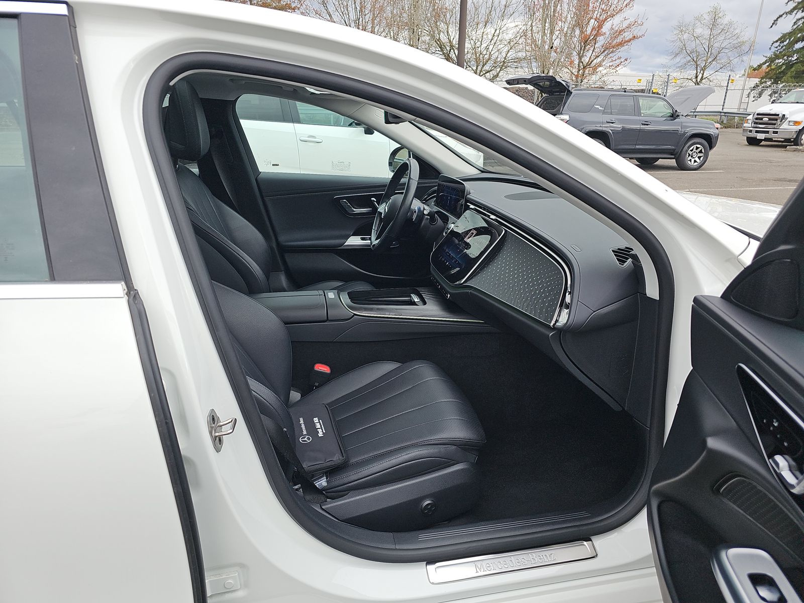 MERCEDES-BENZ E-CLASS - 9