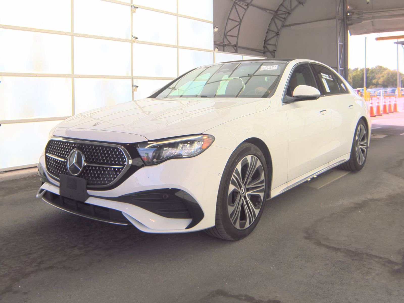 MERCEDES-BENZ E-CLASS - 1