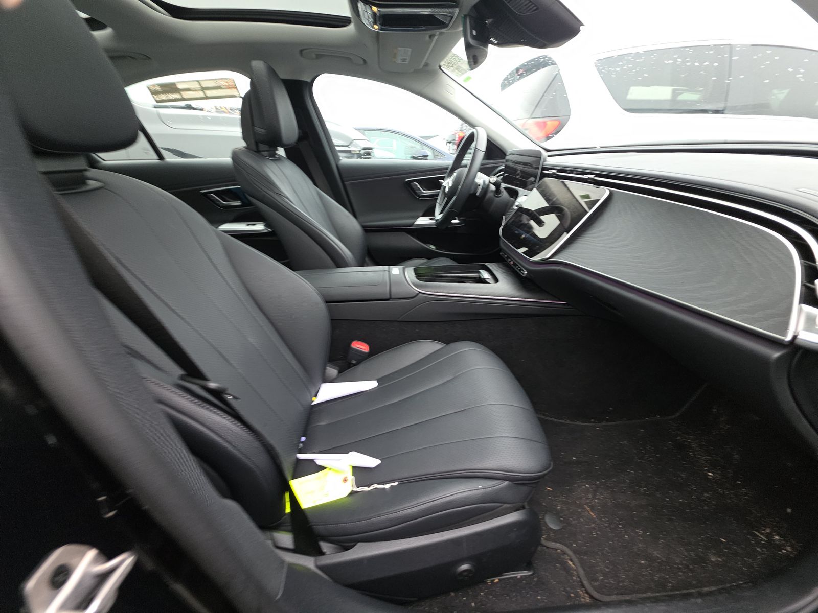 MERCEDES-BENZ E-CLASS - 9