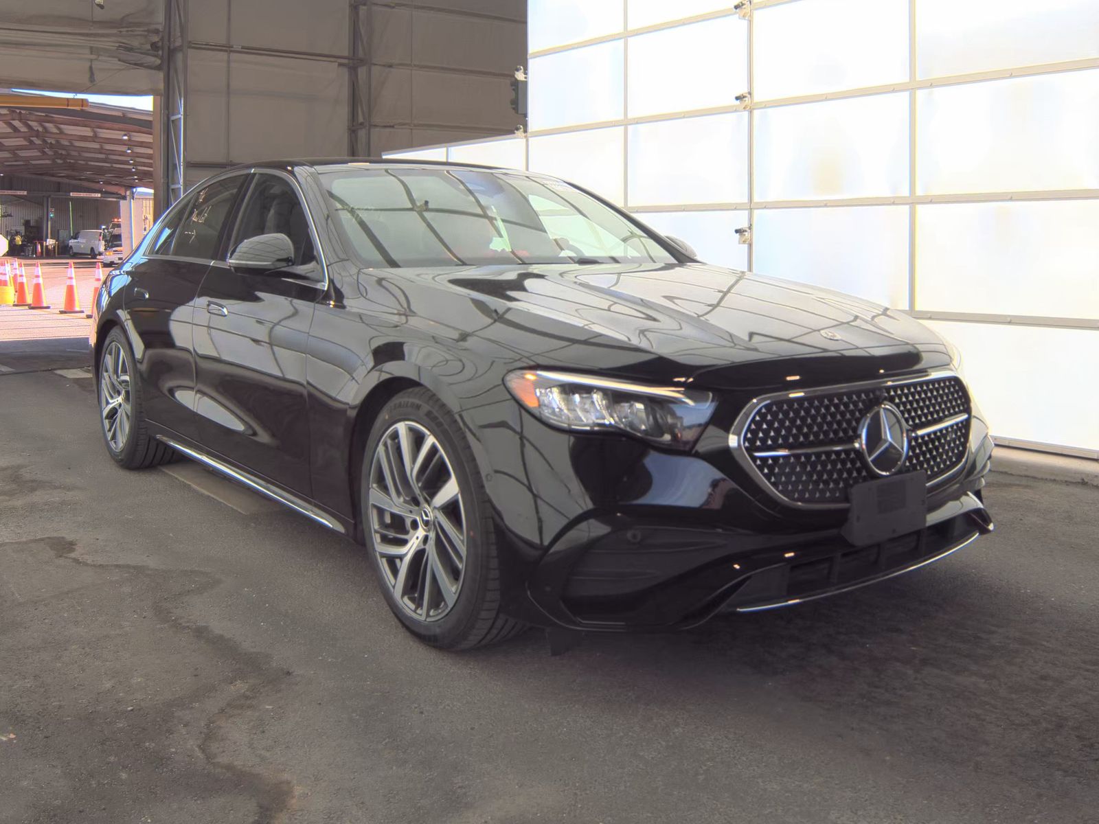 MERCEDES-BENZ E-CLASS - 3