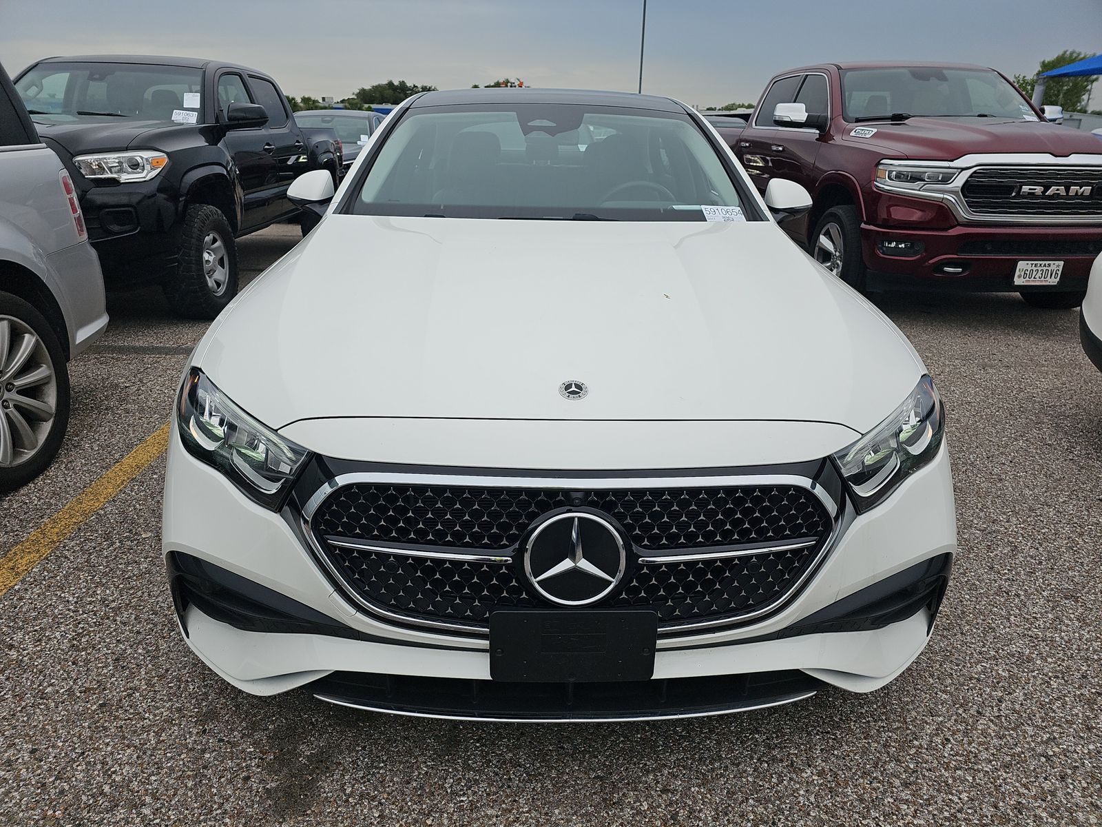 MERCEDES-BENZ E-CLASS - 3