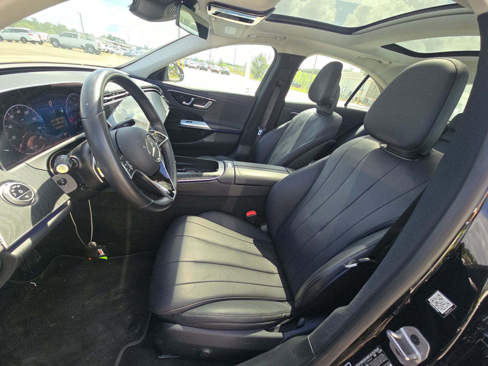 MERCEDES-BENZ E-CLASS - 8