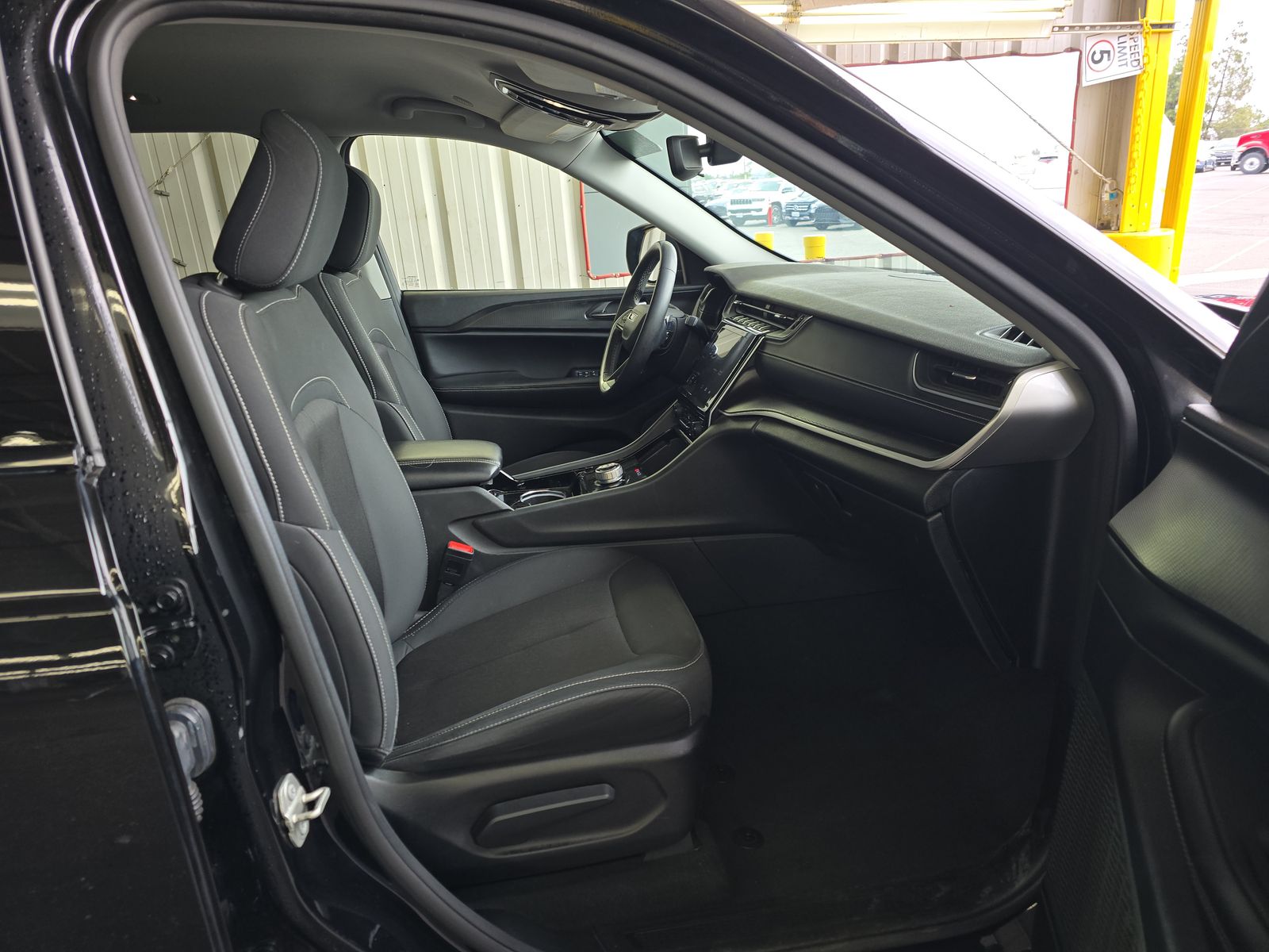 JEEP GRAND CHEROKEE - 9