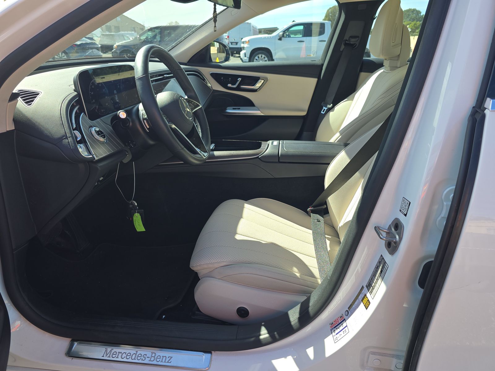 MERCEDES-BENZ E-CLASS - 8