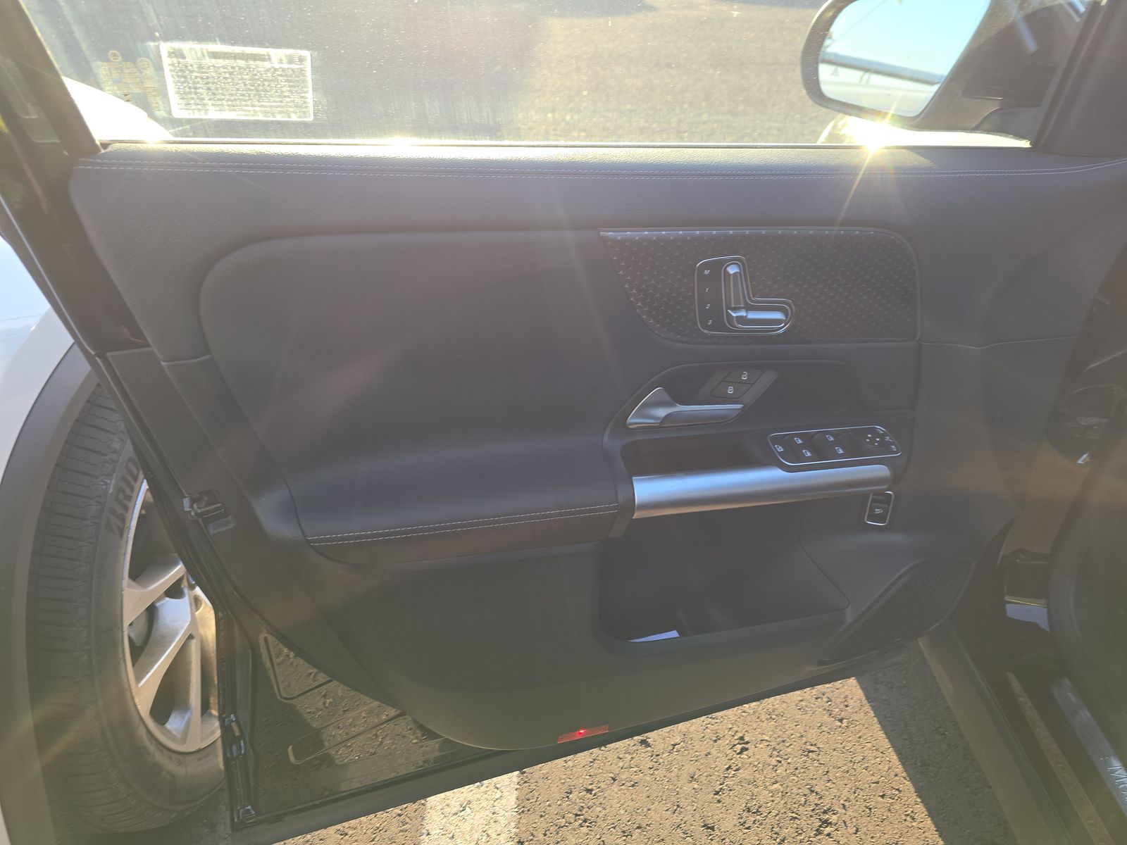 MERCEDES-BENZ GLA-CLASS - 10