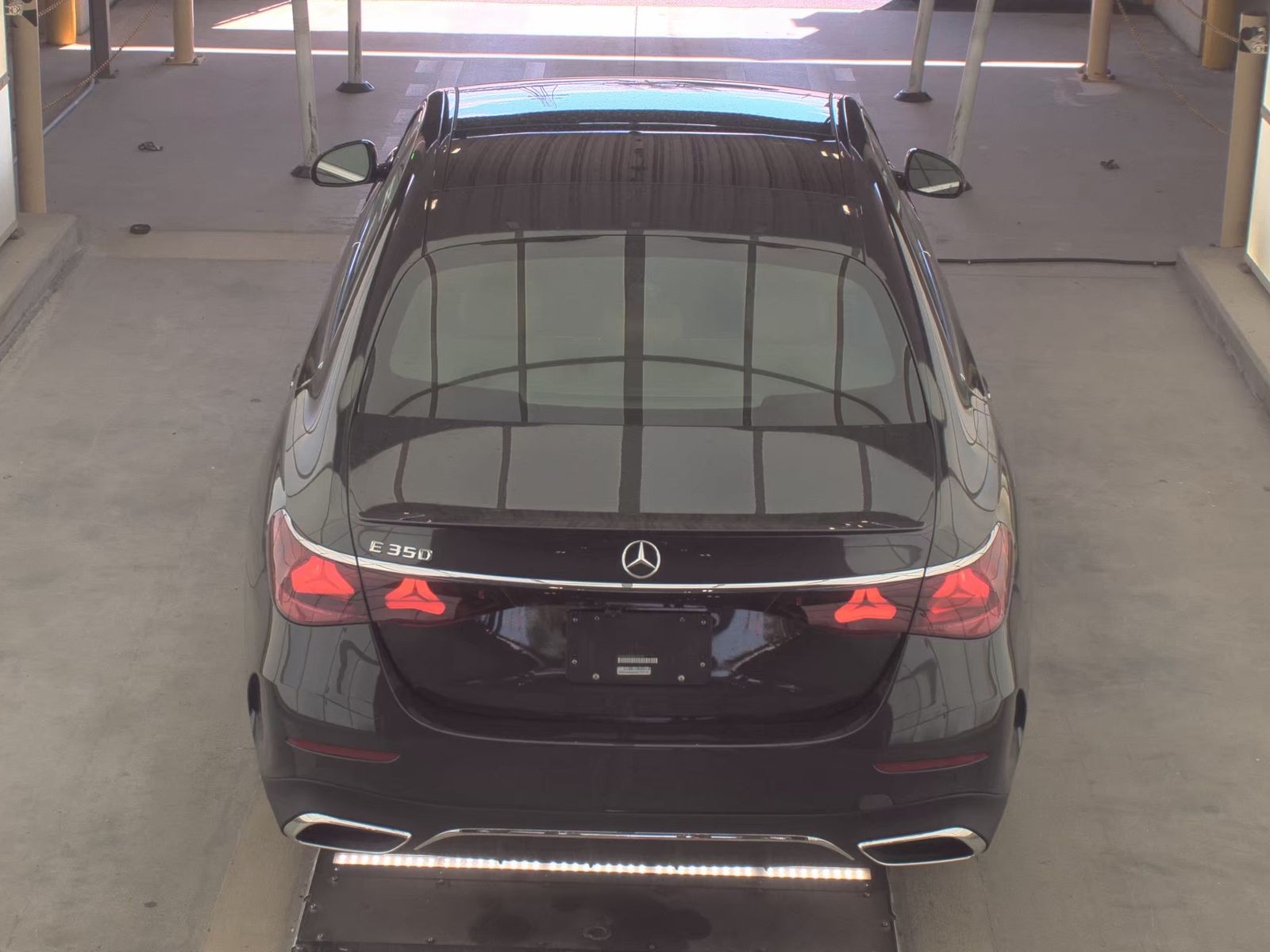 MERCEDES-BENZ E-CLASS - 6