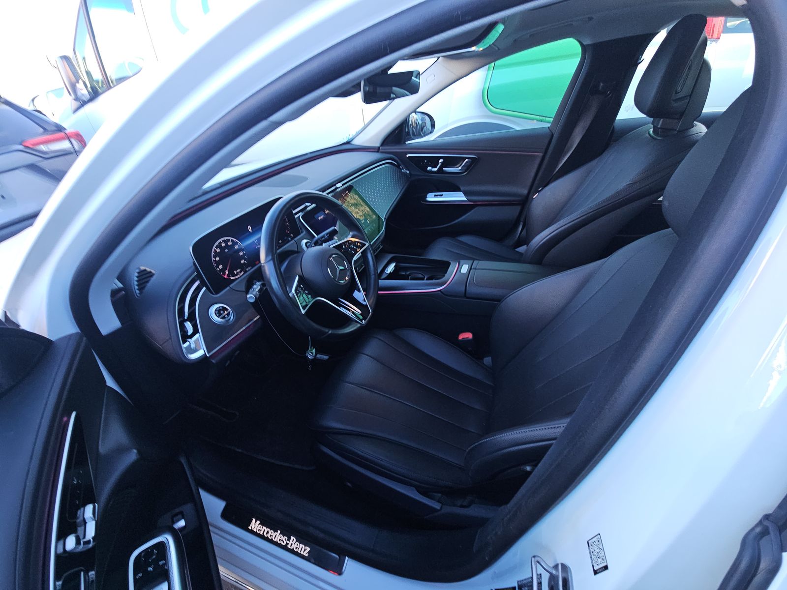 MERCEDES-BENZ E-CLASS - 8