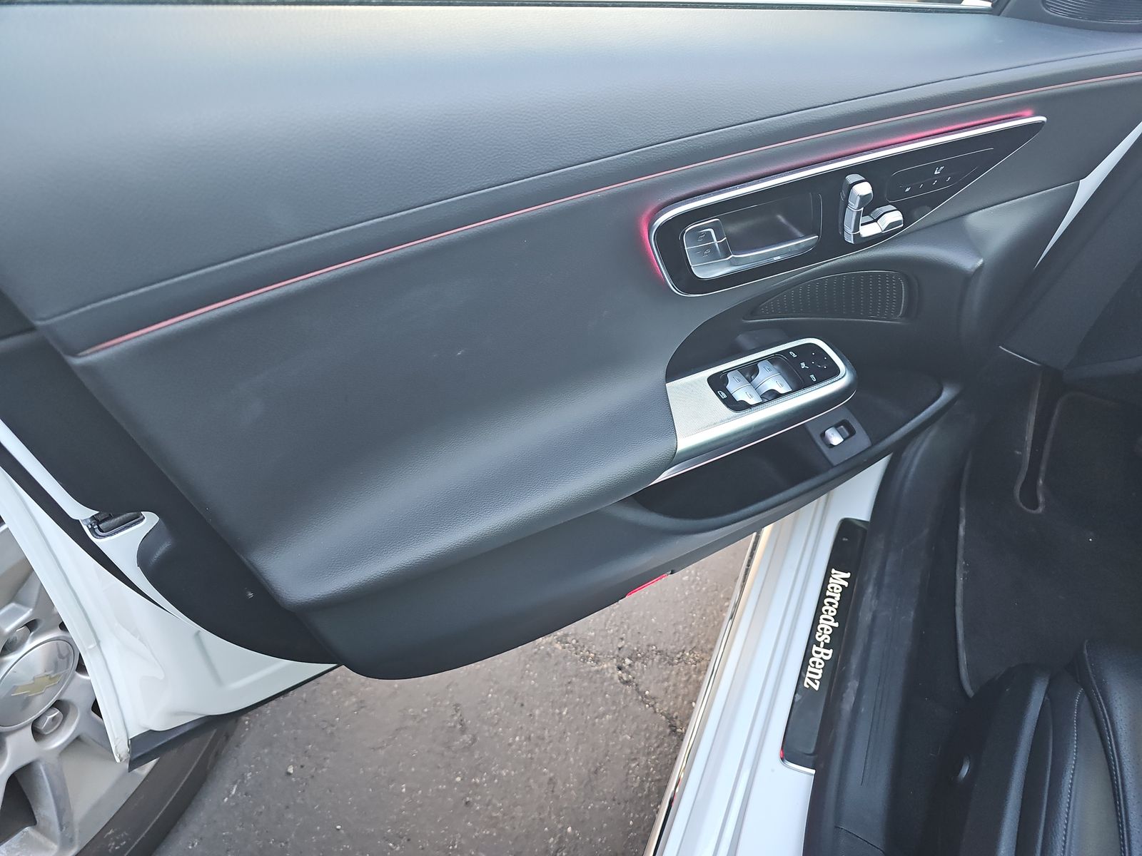 MERCEDES-BENZ E-CLASS - 10